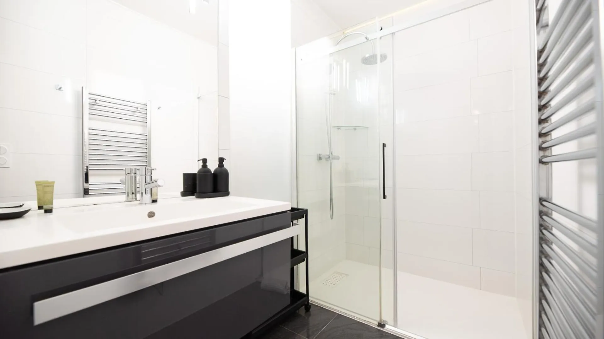 Appartement Cia - Parc Monceau 6P à Paris